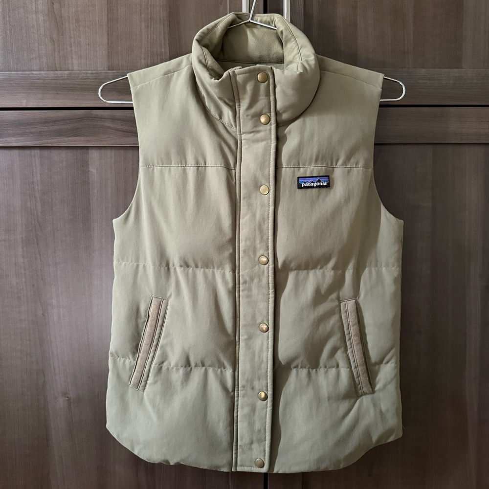 Patagonia Women’s Down Bivy Vest, Olive Green, Size XS